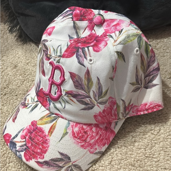 Floral Peony Red Sox Cap - Picture 2 of 6